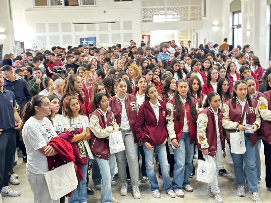 معرض أكاديمي مهني في مدرسة الفرير يفتح آفاقا جديدة أمام طلبة القدس